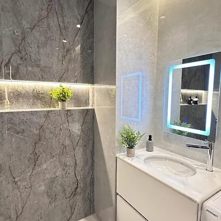 Apartment Frida Luxury Tirana